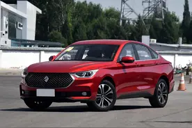 “汽车下乡”拿补贴买新车，想兼顾个性与家用，来看看RC-6图片