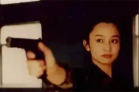 她号称日本第一美女保镖，负责贴身保护安倍，曾一人放倒10名壮汉图片