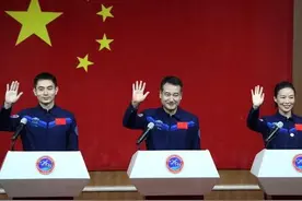 神舟十三号，为什么翟志刚将军和2位“80后”战友搭档？4个主因图片