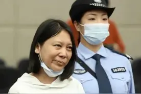 法子英为她脱罪，罗先生倾家荡产为她作辩护，劳荣枝有什么魔力图片