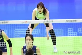 国际排坛传噩耗，25岁女排选手疑轻生自杀，俄前主帅也曾如此选择图片