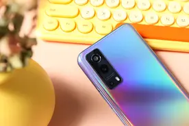 骁龙768G+55W闪充，iQOO Z3实力诠释何谓「千元标杆」图片