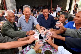 贫穷也要吃酒席，生产队时期农村的酒席规格图片