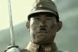 16年前，因《亮剑》剧组太穷，导演拉司机顶替，不料直接捧红了他图片