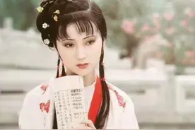 什么是颜控?红楼梦作者十四个字说绝了!图片