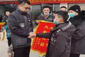 退伍不褪色，安徽霍邱“狼哥”用爱心传递正能量图片