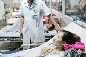 越南女子3胎出生前检查正常，结果孩子刚出生她就被切除子宫保命图片