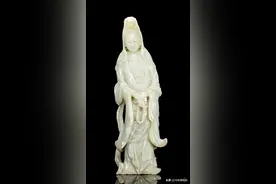 这个观音像看着就很慈祥，性格很好的样子，保佑大家事事顺遂图片
