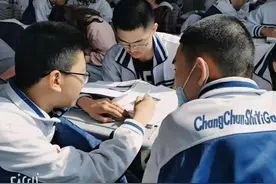 直击十一高中外语组青年组老师上课！来看看到底咋样图片