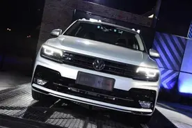 2019款途观L焕新上市，内饰终于不再大众味，还买啥汉兰达图片