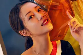 《演员请就位2》李溪芮表演后，问尔冬升导演，我可以不坚强吗？图片