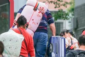 选择大学时，“家门口”和“离得远”差距有多大？别等毕业才后悔图片