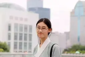 考上清华的“国民才女”武亦姝，却招来无数人的谩骂图片