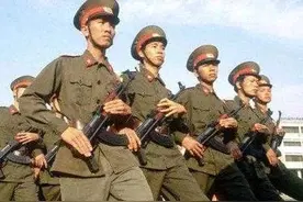 双方炮兵的大对比，1979年，越南炮兵到底拥有多少实力？图片