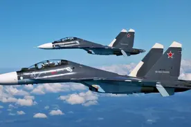 美军在波兰的F-35危险了，俄罗斯S-400导弹在它附近360公里图片