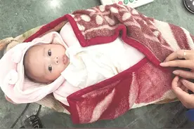 1993年，四川老汉捡了个女婴，养到23岁时，女儿提出诉讼断绝关系图片
