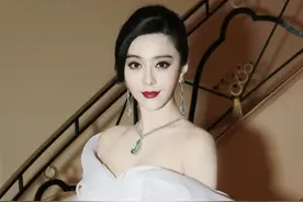 范冰冰微胖身材秀完美“腰臀比”，“白天鹅”红毯造型似仙女下凡图片