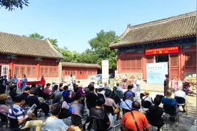 “李香菊书画展暨师友作品邀请展”温情点亮教师节图片