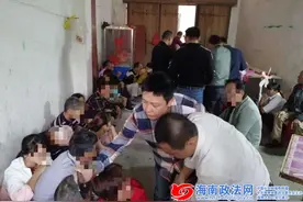 硬核！澄迈警方捣毁一“牌九”赌博窝点 抓获涉赌人员35人​图片
