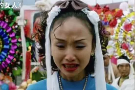 底层女人的情与欲：为了生活站街卖碟，为救丈夫甘愿奉献自己图片