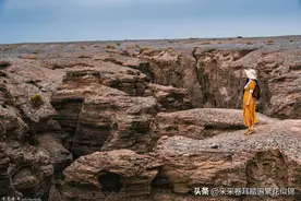 自驾新疆：纵情奔跑在罗布泊大裂谷，倾听自然声音、感受神秘魅力图片