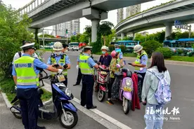 福州严查！电动车这样上路，罚图片