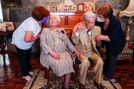 世界上结婚时间最久夫妻男方去世 享年110岁图片