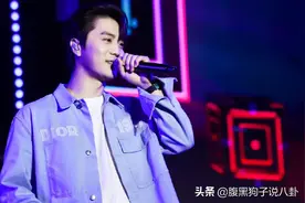 相恋五年，突然公开，陆虎也是时候给女朋友个交代啦图片