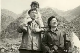 1988年联想20万元起家，完全是靠利润来滚动发展，发展很困难。图片