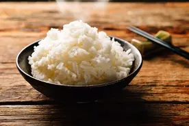 米饭和面食，哪个更容易发胖？吃了那么多年，现在才知道答案图片