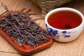 六堡茶咖啡碱含量比咖啡还高，晚上喝了还能睡着？图片