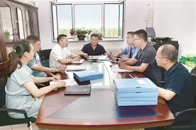 工作失误还是滥用职权？图片