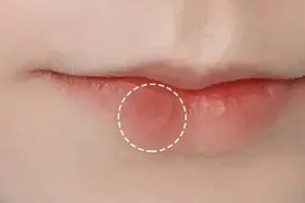 如何拍出好看的证件照？图片