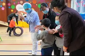 惊！出生6个月的孩子出现自闭症迹象图片