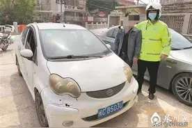 台商：无证驾驶报废车 自家门口开5年图片