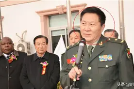 入戏太深！无业游民冒充军人行骗15年，被捕时：难道我不是少将？图片