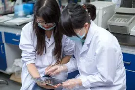 “家庭条件差的学生不建议学医”，不是看不起你，数据告诉你原因图片