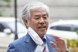 韩国感染新冠肺炎的牧师出院，用殉教来“威胁”文在寅道歉图片