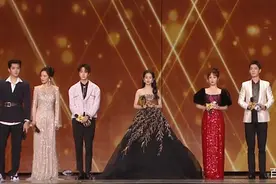 星光大赏名场面！肖战王一博站位讲究，杨幂赵丽颖同框！图片
