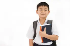 小学生一定要读名著，不要读畅销书图片