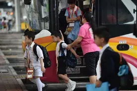 成功把娃生在香港的“双非”家庭，得偿所愿了吗？现状让人感慨图片