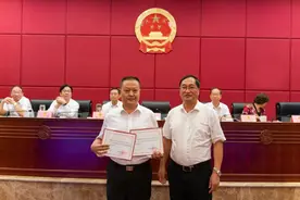 新任曲靖市副市长、公安局局长图片