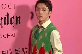 GUCCI现场生图，只有刘雯倪妮撑住了，网友：模特的身形太棒了图片