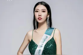 22岁黑龙江模特，连获超模大赛的三料冠军，黄金比例身材，太美图片