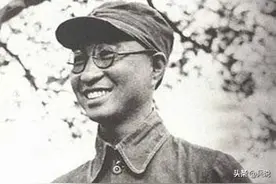 毛蒋对白崇禧的军事才能，均评价很高，称“狡猾军阀”“军事家”图片