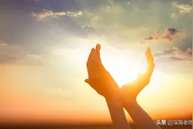中考满分作文《我在窗前看太阳》点评图片
