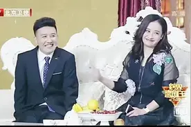 喜剧王：杨树林假扮女领导的男友陪她回家，不料老婆竟也来了图片
