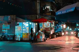 他拍下赵雷《成都》里的老巷子，歌曲的意境只有在九月才能体会图片