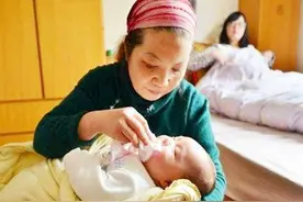 姥姥带娃为啥费力不讨好？3个原因，其中一个在多数家庭中很常见图片