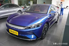 新车｜全新车色+5G网络，配DiLink 4.0，比亚迪汉EV新车到店图片